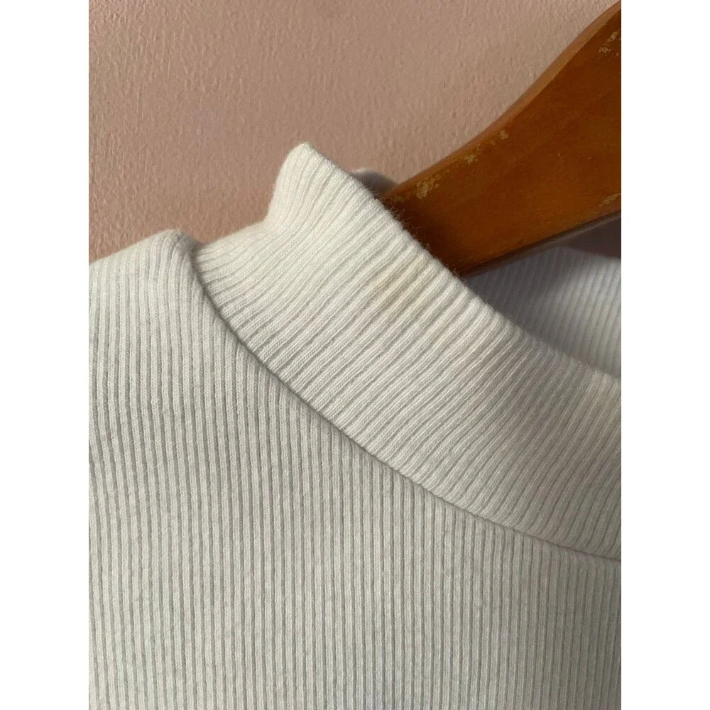 Supré White Mock Neck Crop Top Size S